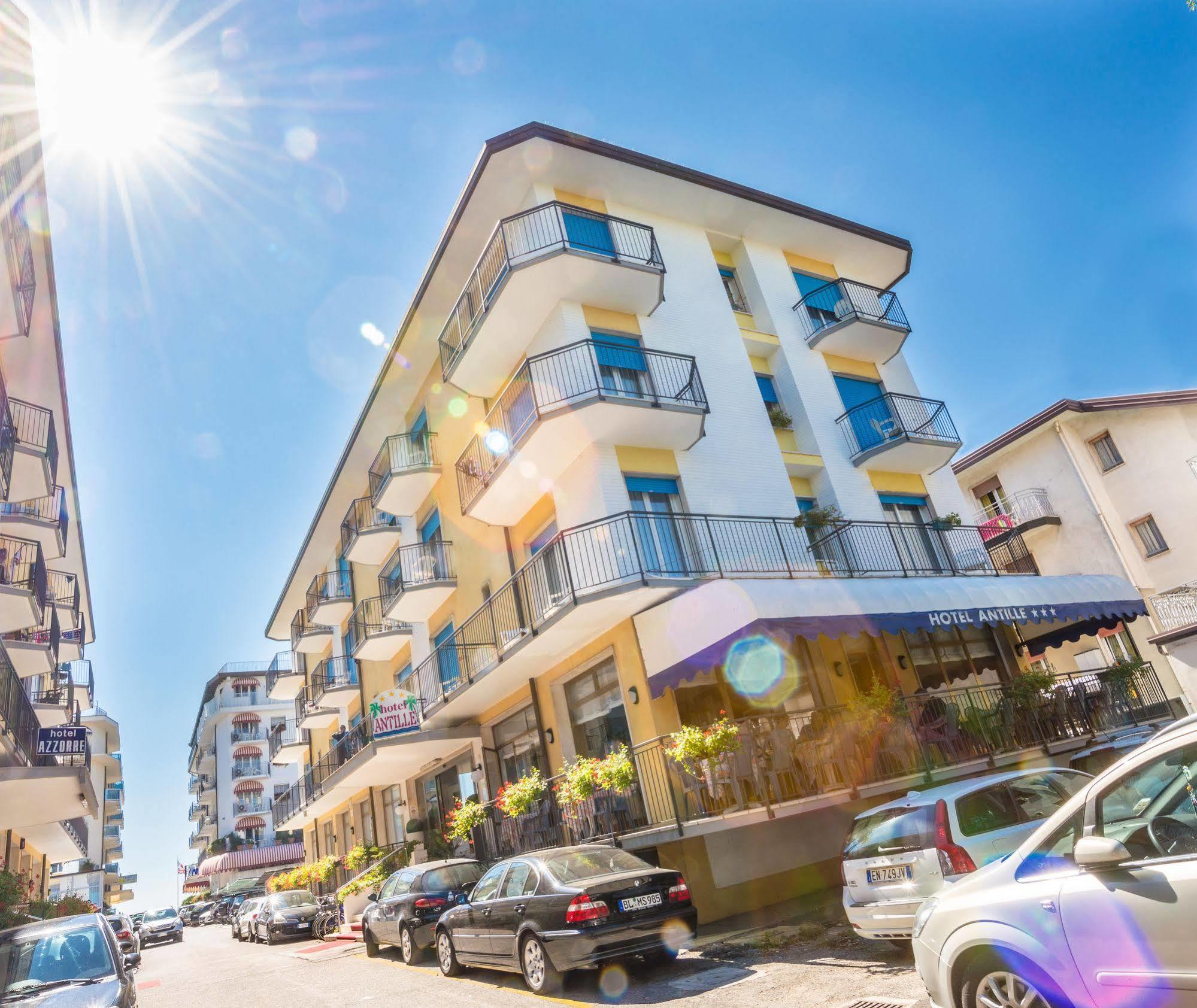 Hotel Azzorre Lido di Jesolo Exterior foto